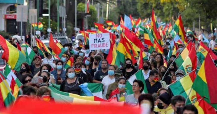 Bolivia- confirman prisioacuten preventiva para el liacuteder opositor Luis Camacho
