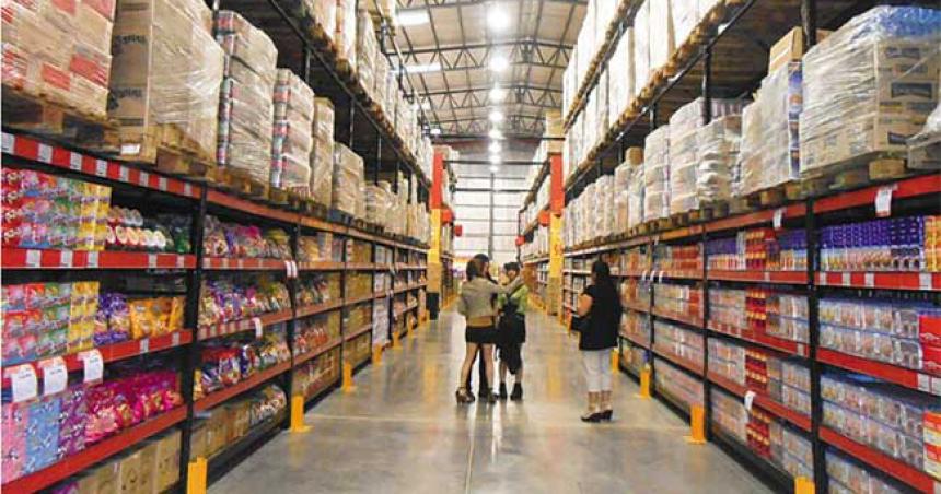 Mejora el consumo en los supermercados y cae en los centros mayoristas