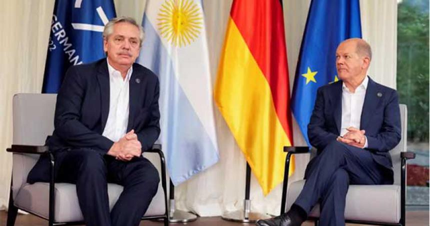 Alberto Fernaacutendez y Olaf Scholz se reunieron para fortalecer la relacioacuten comercial