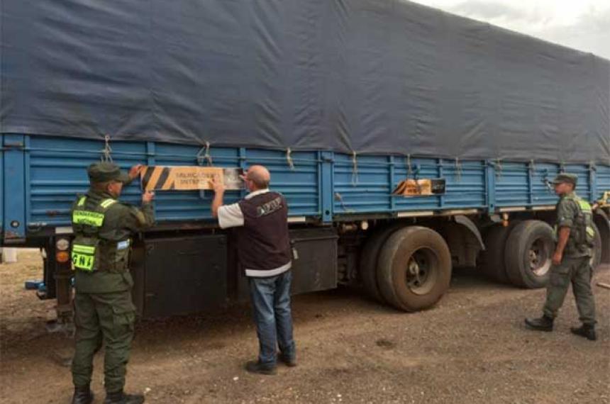 La AFIP confiscoacute una carga de soja valuada en maacutes de 5000 millones de pesos