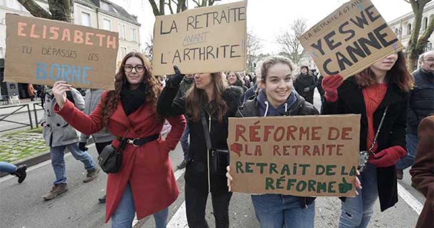 Nuevas protestas masivas en Francia contra la reforma jubilatoria de Macron