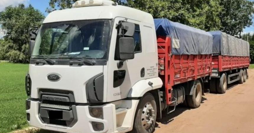 La policiacutea retuvo un camioacuten en Quetrequeacuten