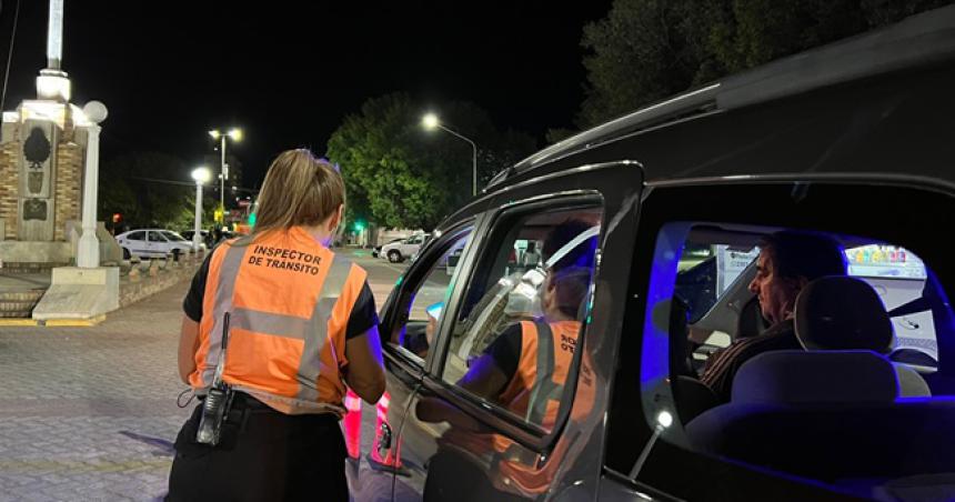 Controles de traacutensito en Pico- maacutes de 50 infracciones y 8 vehiacuteculos retenidos