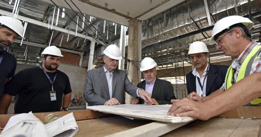 Ziliotto recorrioacute las obras del Aeropuerto de Santa Rosa