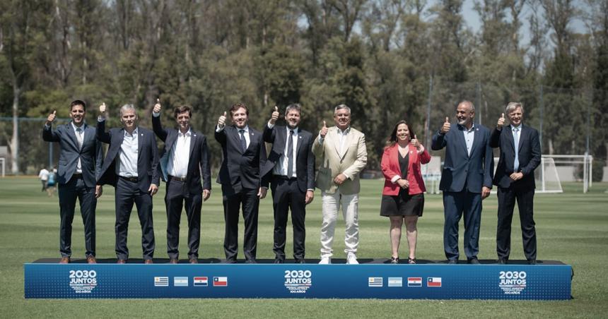 Argentina lanzoacute su candidatura para el Mundial 2030 junto a Uruguay Paraguay y Chile