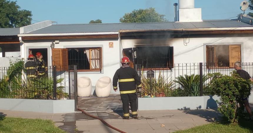 Desperfecto eleacutectrico provocoacute un incendio 