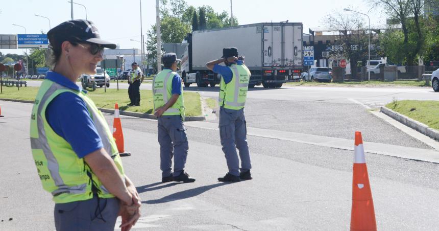 Realizaron controles de velocidad en el cruce de Illia y Tello