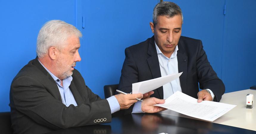 Potencian el sistema de agua potable en Algarrobo del Aacuteguila