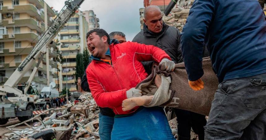 Ya son maacutes de 50 mil las viacutectimas fatales por el terremoto en Turquiacutea y Siria