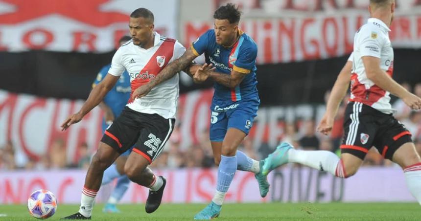 Arsenal lo dio vuelta y le ganoacute 2-1 a River en el Monumental