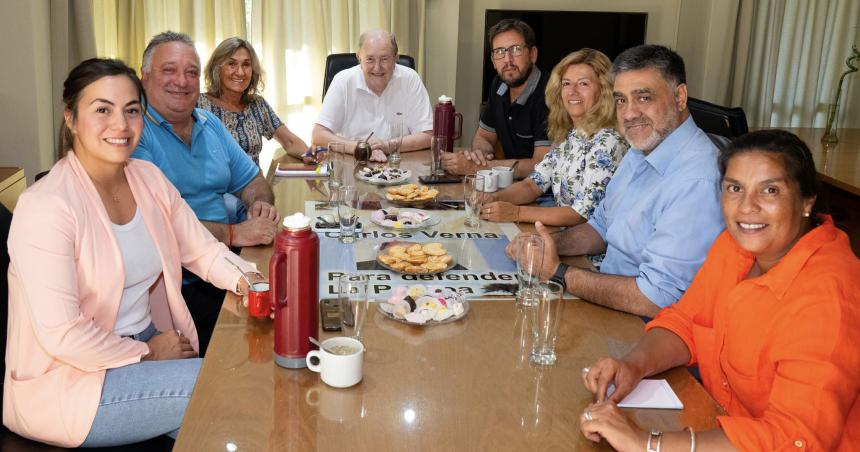 Reaparicioacuten de campantildea y palos en la rueda senatorial