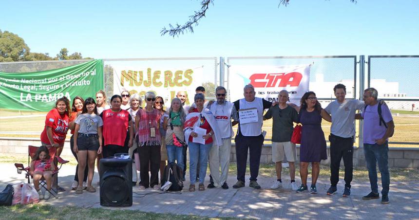 Organizaciones homenajearon a Reneacute Favaloro