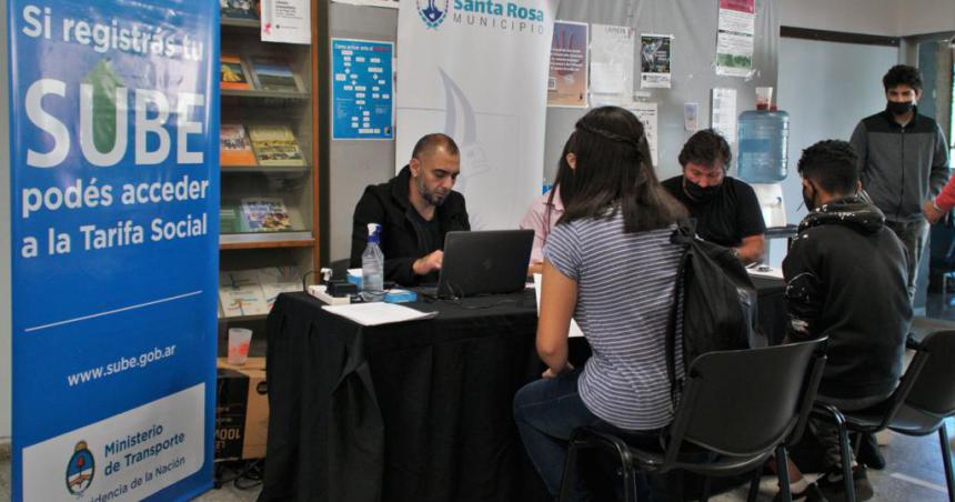 SUBE- abrieron lugares de atencioacuten en los barrios