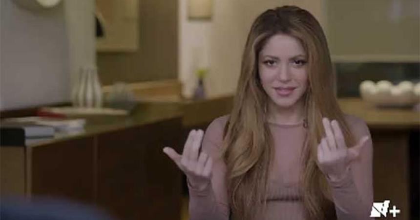 Entrevista a Shakira- la poleacutemica de sus canciones y la vida despueacutes de su separacioacuten