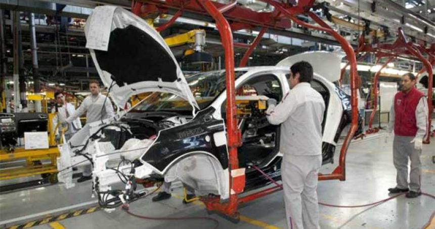 Fuerte crecimiento de la produccioacuten de autos en febrero