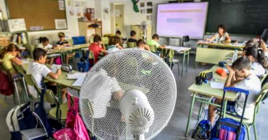 Calor y clases- criacutetica de la oposicioacuten de UTELPA a la conduccioacuten