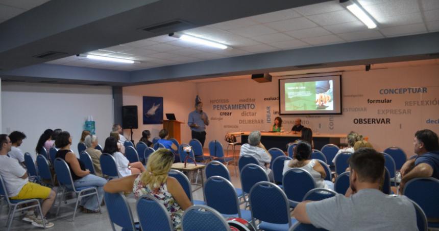 Capacitaron a emprendedores turiacutesticos