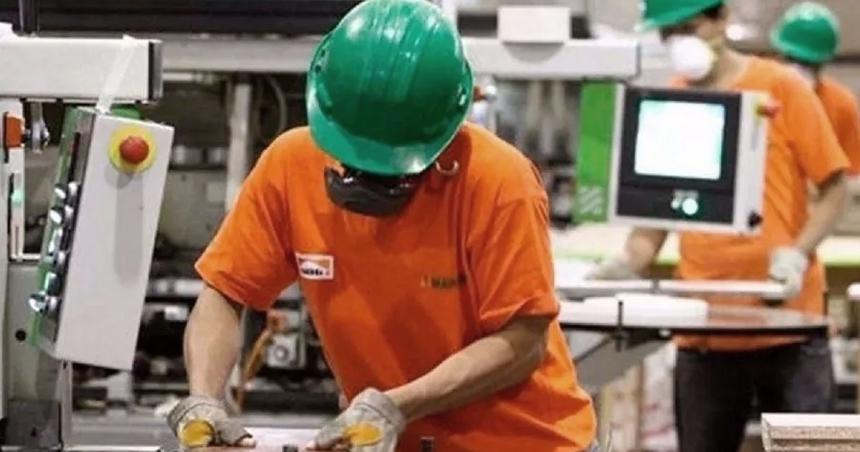 La actividad industrial crecioacute en enero 63-en-porciento- y la construccioacuten 26-en-porciento- interanual