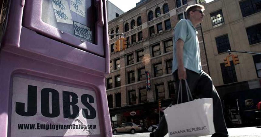 Desempleo en EEUU- las solicitudes de subsidios saltaron al nivel maacutes alto desde diciembre