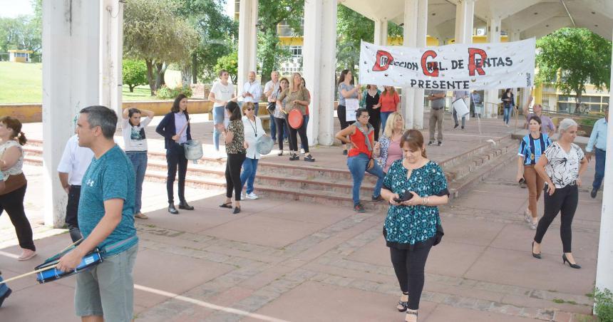 El reclamo en Rentas un conflicto en punto muerto