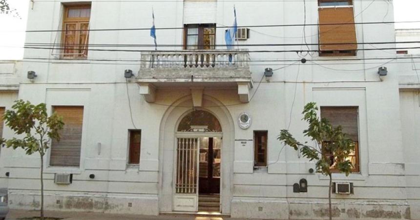 Robaron dinero en efectivo del interior de un auto en Pico