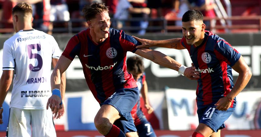 San Lorenzo goleoacute gustoacute y sigue puntero de la Liga Profesional