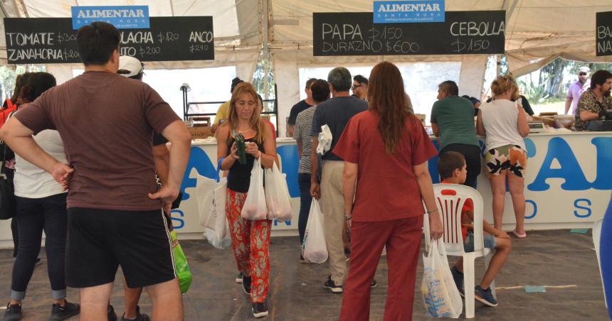 Mercado Municipal- preparan novedades con la canasta baacutesica