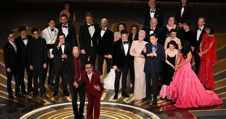 Todos los ganadores de la noche de los premios Oscar 2023