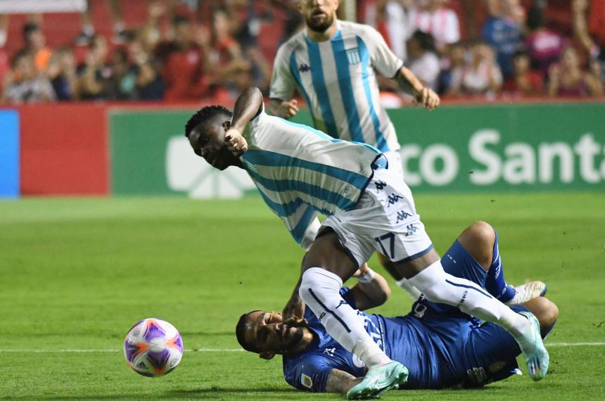 Johan Carbonero se rompioacute el ligamento cruzado