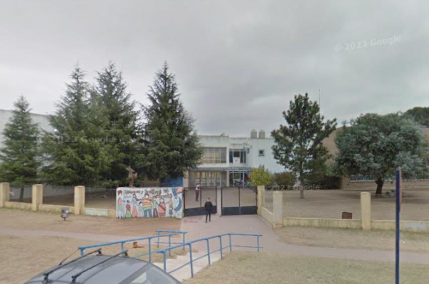 Pide cambiar el turno a su hija en la escuela por bullying