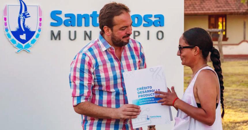 El municipio santarrosentildeo abrioacute una convocatoria para creacuteditos