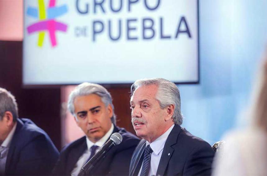 Fernaacutendez le confirmoacute al Grupo de Puebla el reingreso de Argentina a Unasur