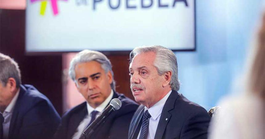 Fernaacutendez le confirmoacute al Grupo de Puebla el reingreso de Argentina a Unasur