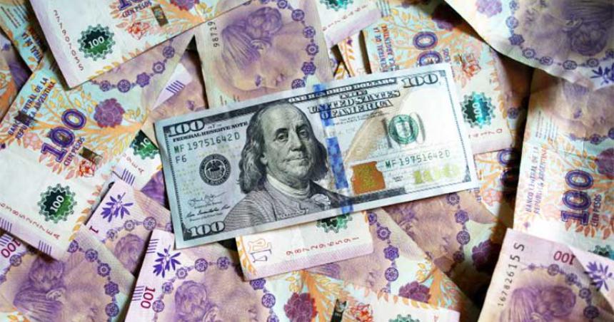 El doacutelar blue bajoacute tras las medidas dispuestas por Economiacutea