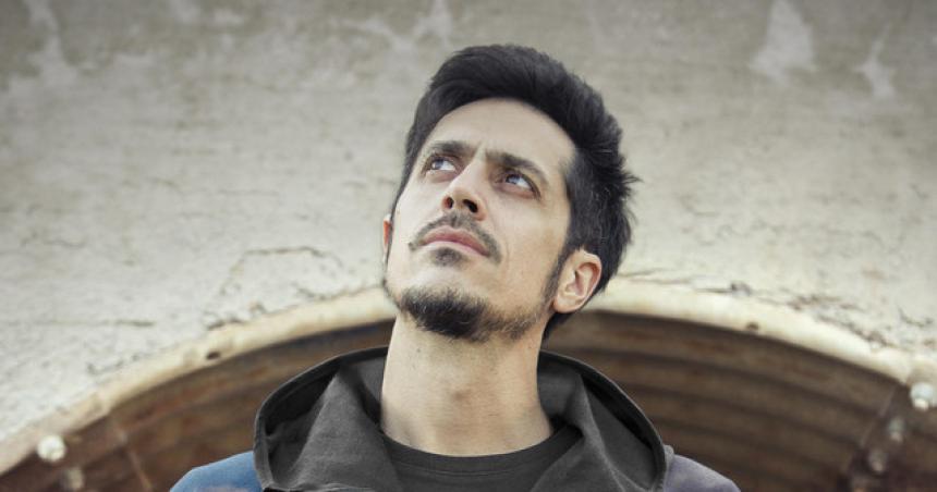 Nico Rainone trae sus riacuteos de canciones 