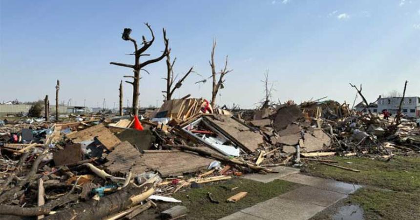 Un tornado y fuertes tormentas en Misisipi dejaron un saldo de al menos 23 muertos