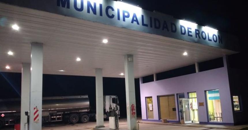 Abastecen de combustible a la estacioacuten de servicio de Roloacuten