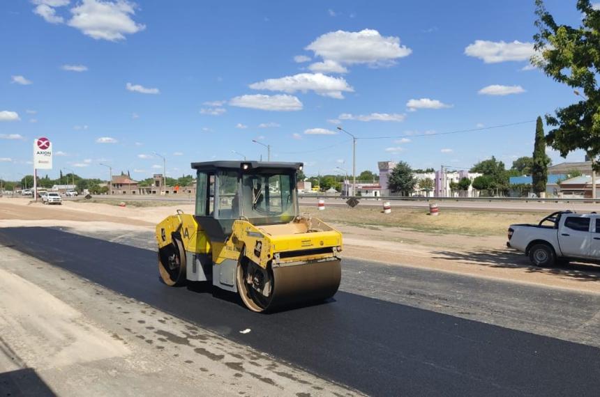 Avances en la obra de la Travesiacutea Urbana de Acha