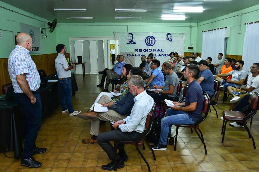 Concientizan sobre el rol democratizador de los sindicatos
