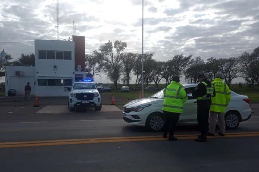 Importante operativo policial en el liacutemite entre La Pampa y Coacuterdoba