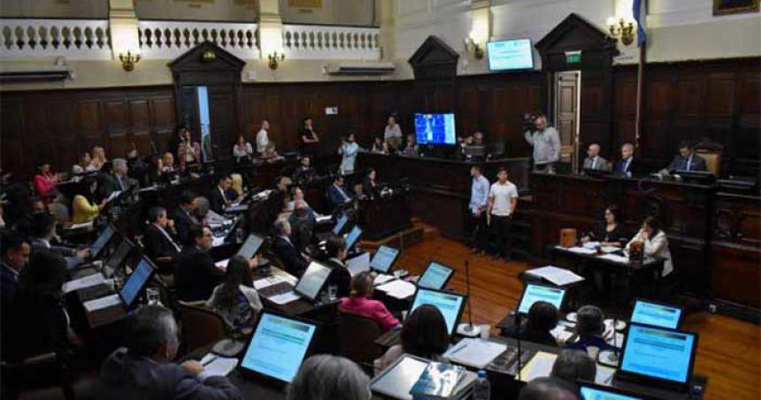 Mendoza aproboacute un proyecto para que los mapuches no se consideren como pueblo originario argentino