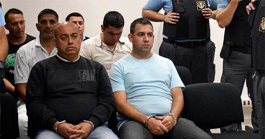 Perpetua para los dos policiacuteas acusados de disparar contra Blas Correas y sus amigos