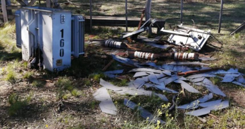 Destruyeron otro transformador de la COSEGa para robar el cobre