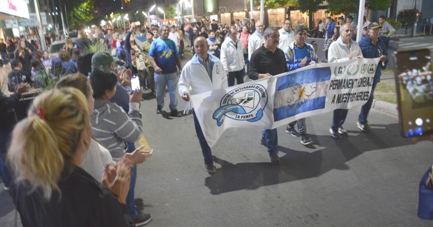 Ex combatientes encabezaron la Segunda Marcha por la Soberaniacutea