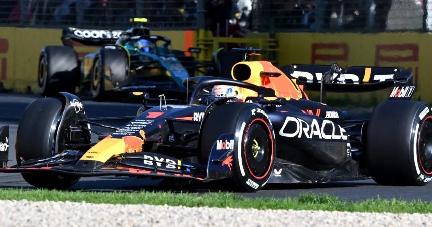 F1 en Australia-  ganoacute Verstappen en una caoacutetica carrera 