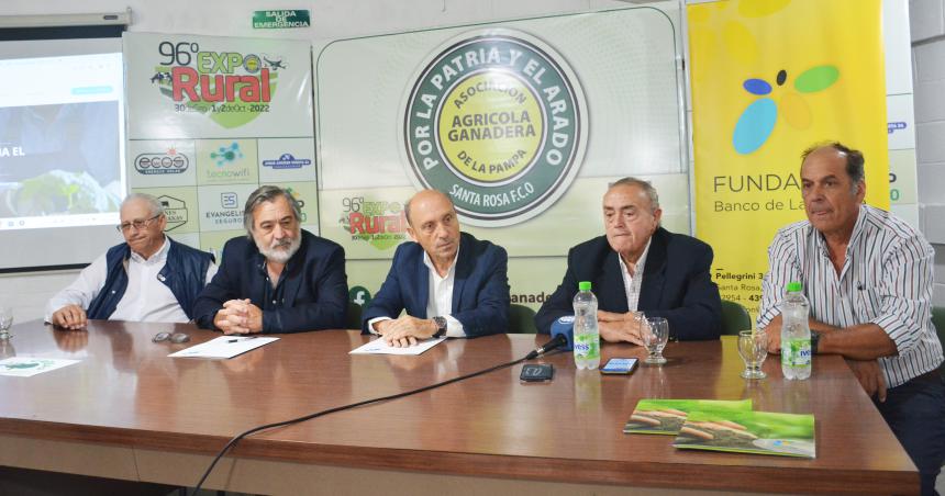 Una Agrojornada con presencia de candidatos a la Gobernacioacuten