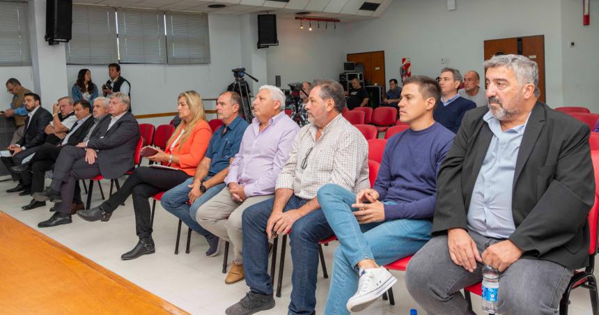 Apuesta a la seguridad y concientizacioacuten y un toacutexico que es peor que la tormenta