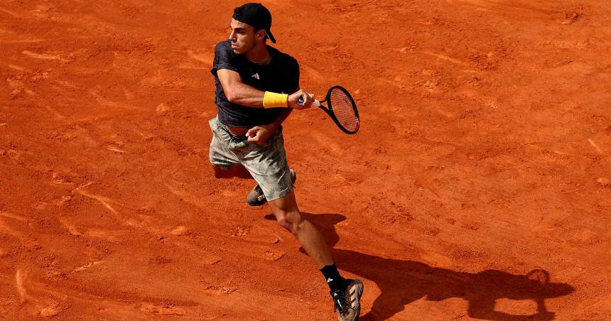 Francisco Ceruacutendolo debutoacute con un triunfazo en Montecarlo