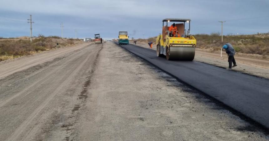 Dos ofertas para reparar las RN 152 y 143 entre Padre Buodo y Chacharramendi