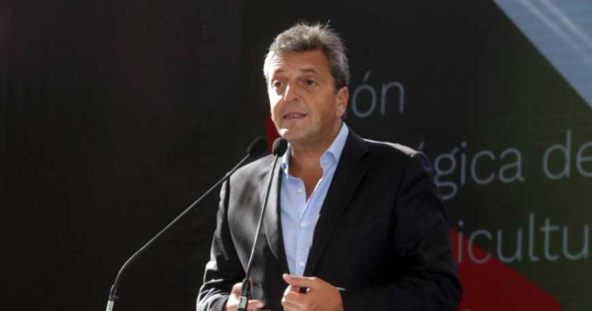Massa viaja a la Asamblea del FMI y buscaraacute maacutes financiamiento